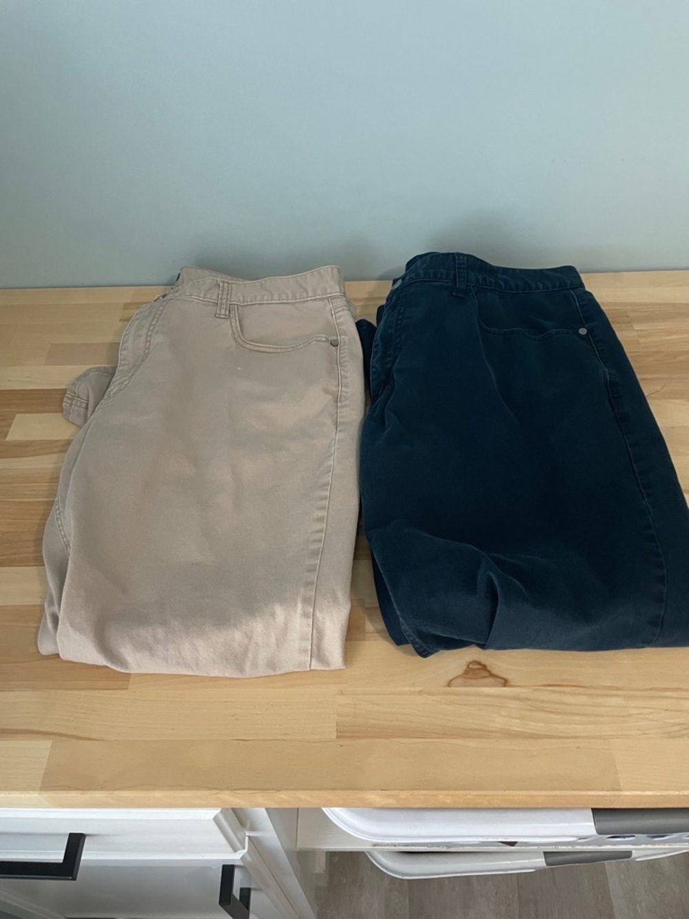 Alfani Men's Pants in Navy and Beige Tones. 38x30
